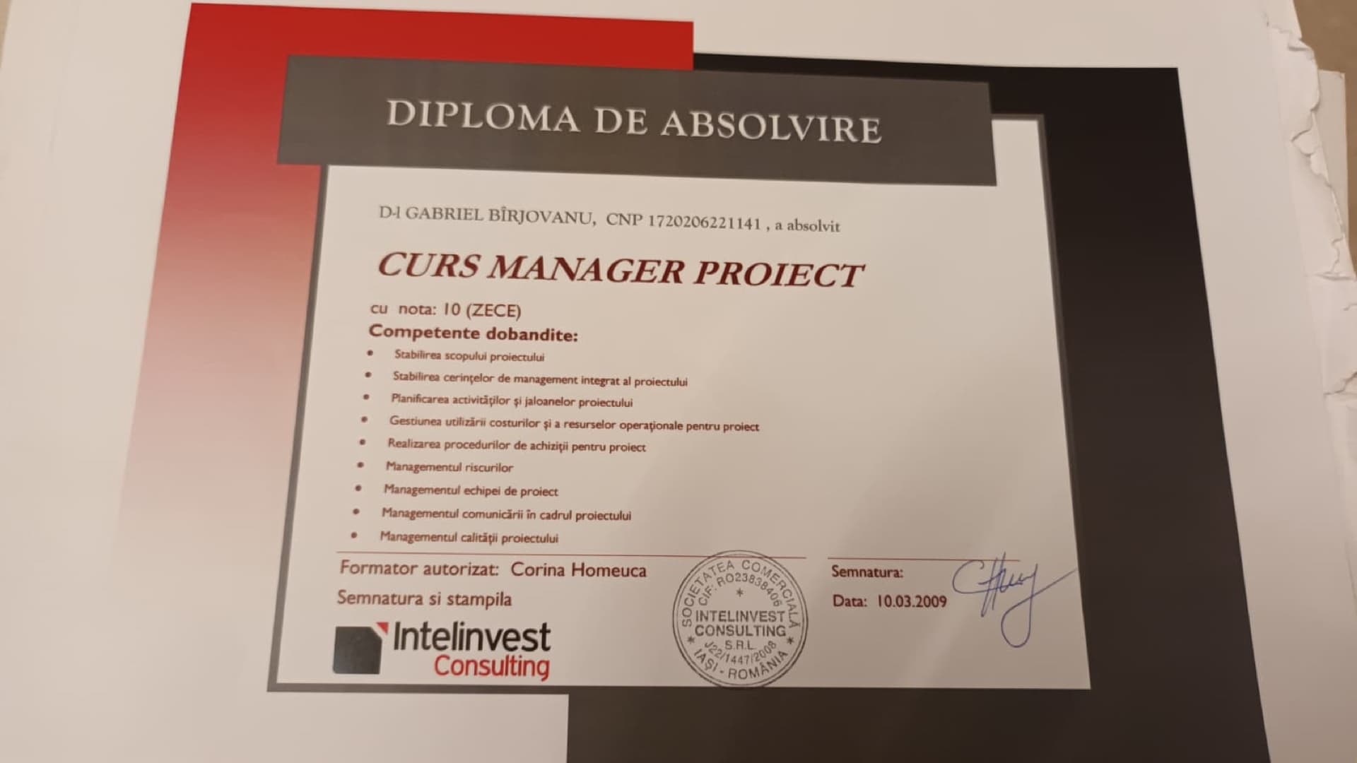 Gabriel Birjovanu performing a dramatic opera role on stage