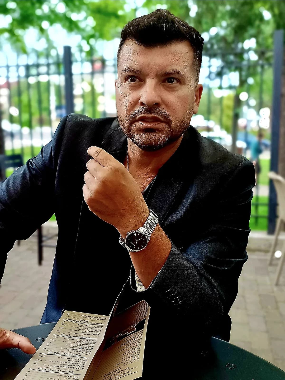 Portret profesional al tenorului Gabriel Bîrjovanu